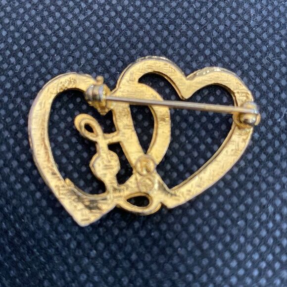 Lioness Club Double Heart Brooch - Picture 3 of 4